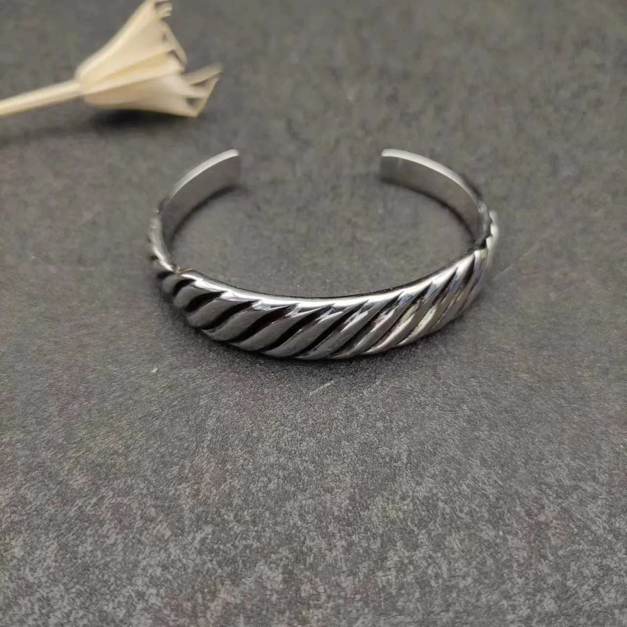 Twisted Rope Motif Polished Silver Open Cuff Bracelet 7