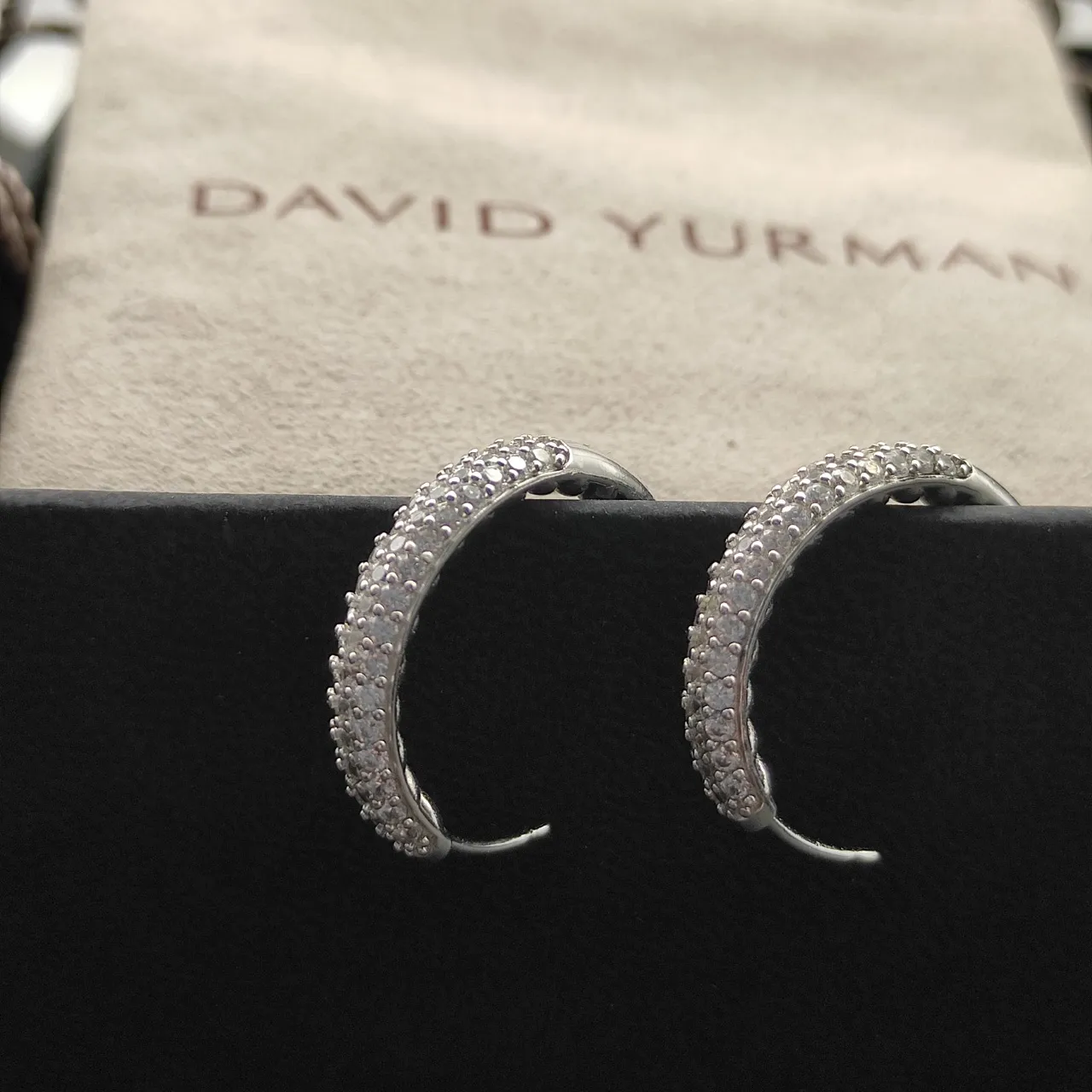 Twisted Rope Pavé Diamond Hoop Earrings 3