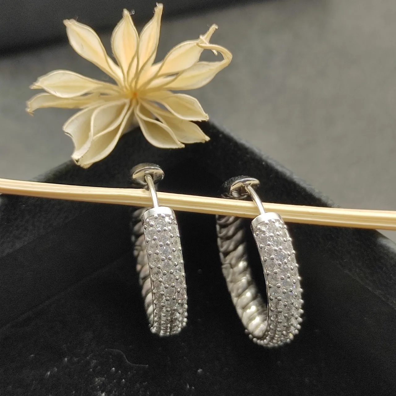 Twisted Rope Pavé Diamond Hoop Earrings 7