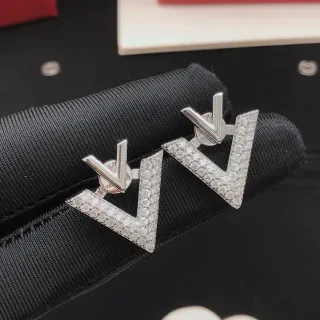 V-Shaped Pavé Stud Earrings