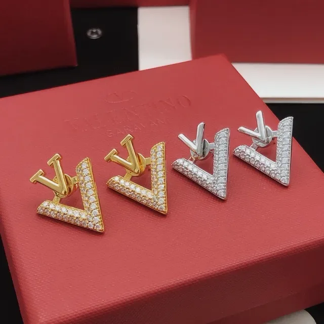 V-Shaped Pavé Stud Earrings 3