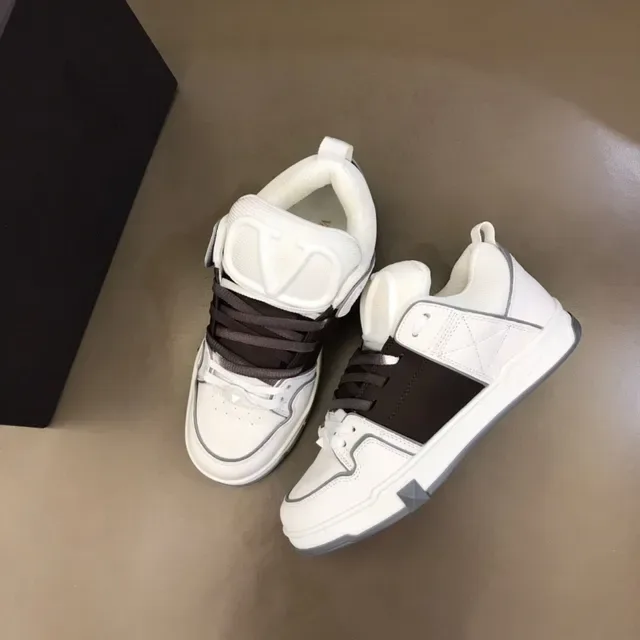 White and Black Contrast Panel Lifestyle Sneaker 3