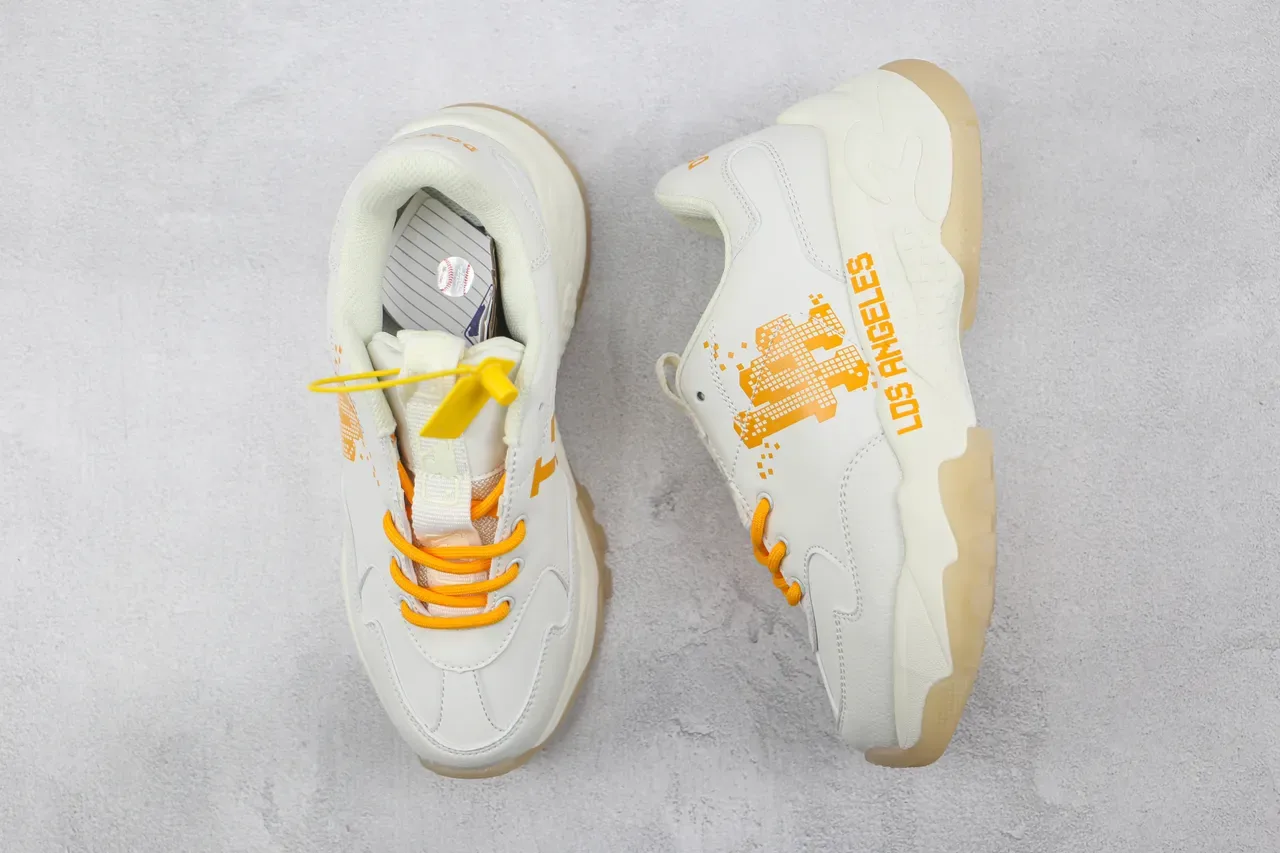 White and Orange Pixel LA Graphic Chunky Lifestyle Sneakers 3