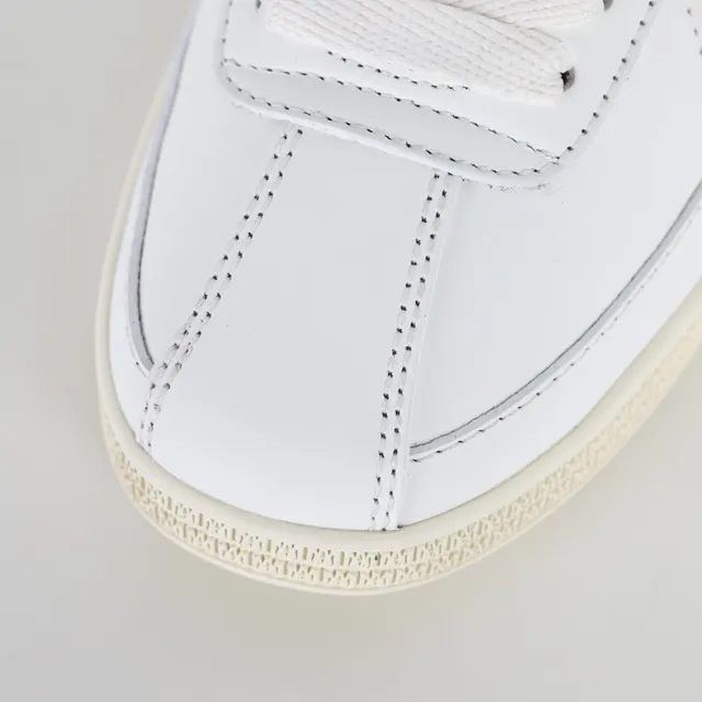 White and Pink Star Appliqué Low-Top Sneakers 5
