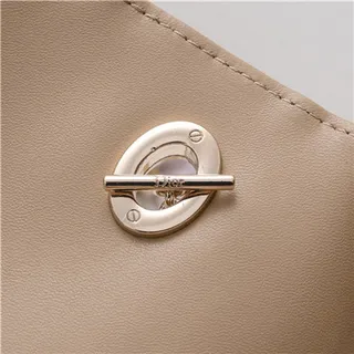White Black Quilted Diamond-Stitch Top-Handle Handbag 4
