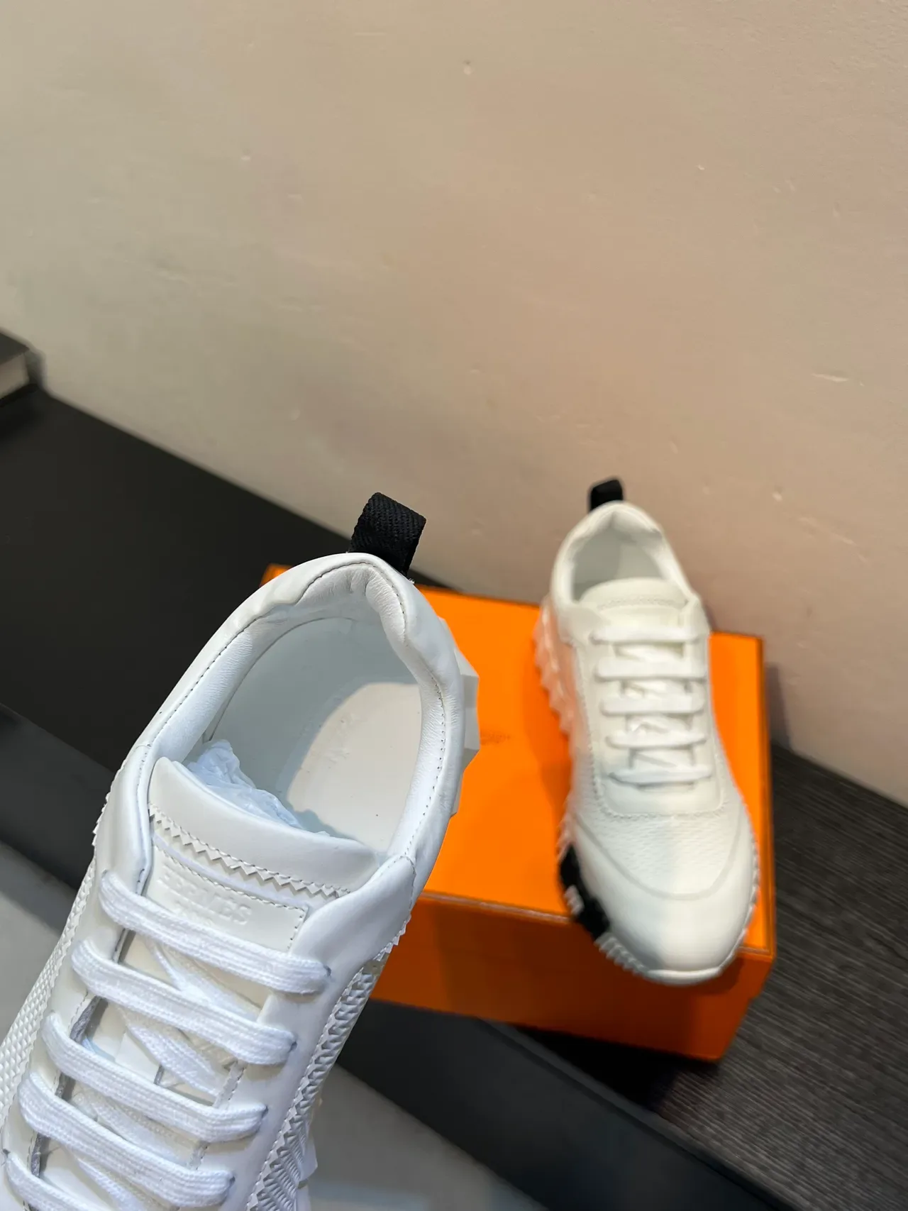 White Black Ridged Sculpted Sole Mesh And Smooth Panels Sneakers 7