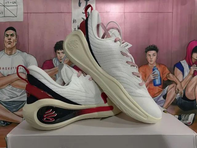 Wilson Blanco Rojo Silueta Baja Transpirable Tejido Superior Zapatos de Baloncesto 2