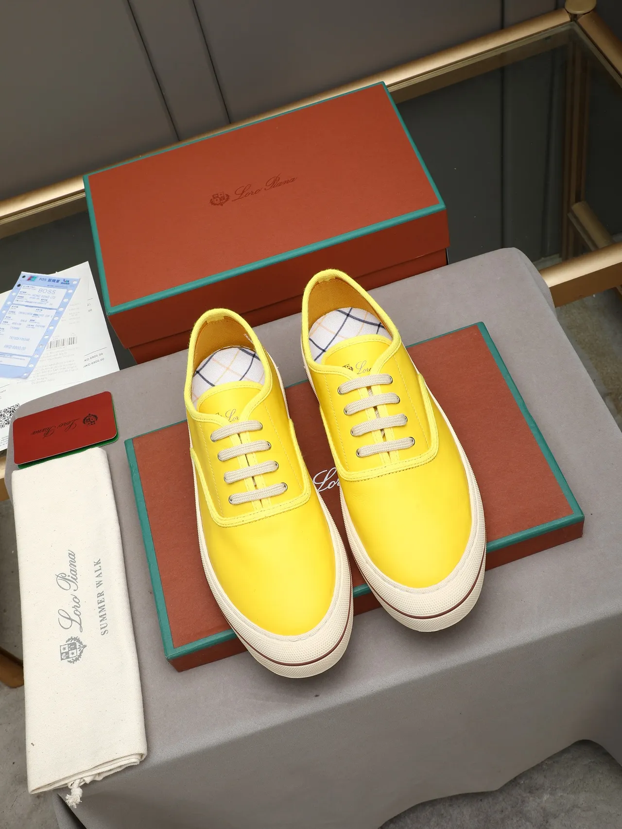 Baskets en toile jaune beige lacets bas 2