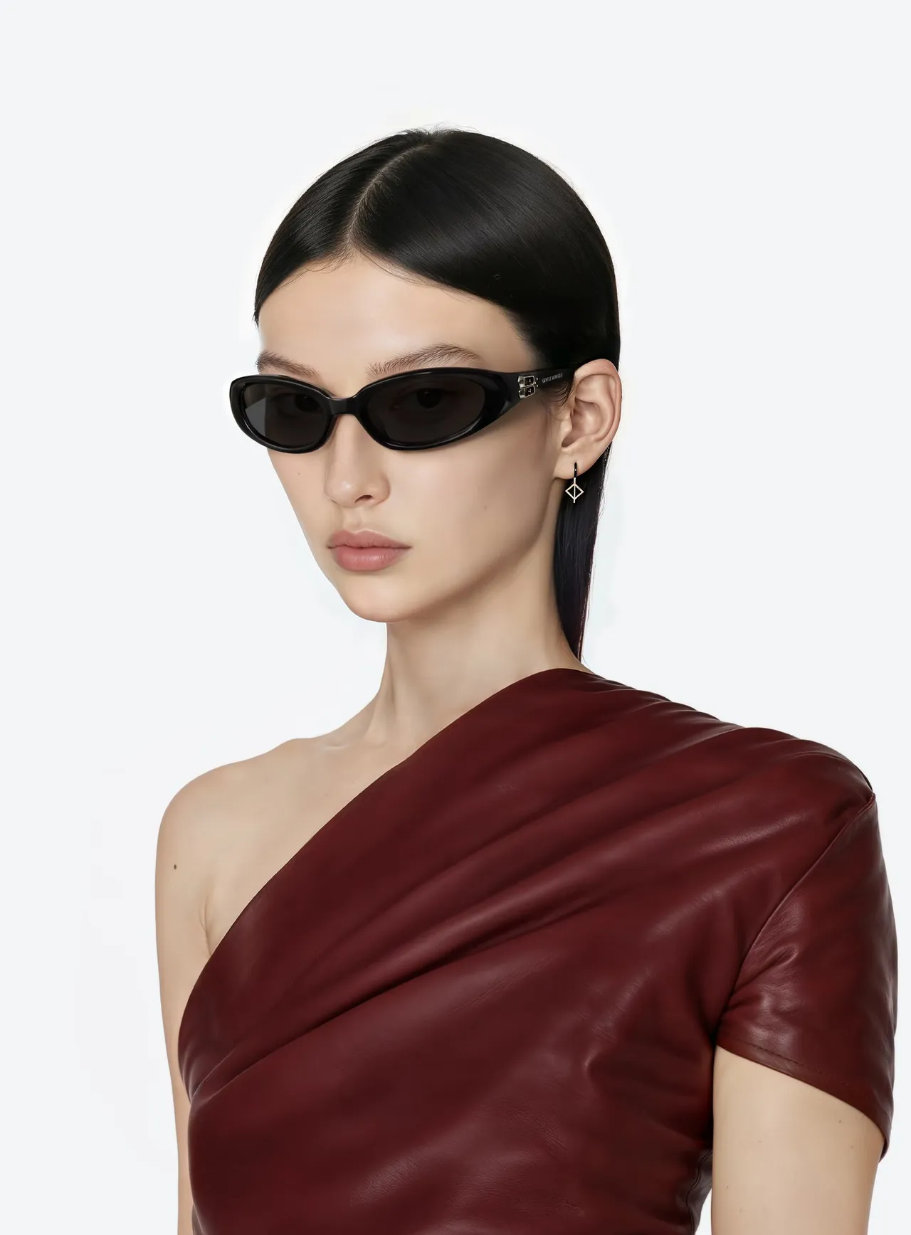 Gentle Monster Lunettes de Soleil Sculpturales Ovales Translucides Grises Dégradé 5