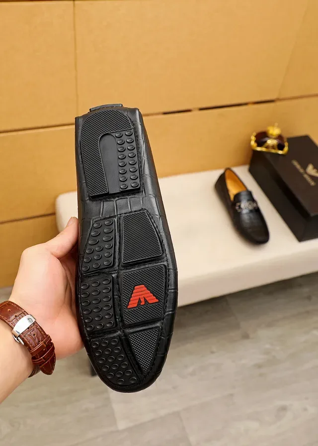 Giorgio Armani Black Beige Crocodile-Embossed Leather Metal Eagle-Buckle Hardware Loafer 2