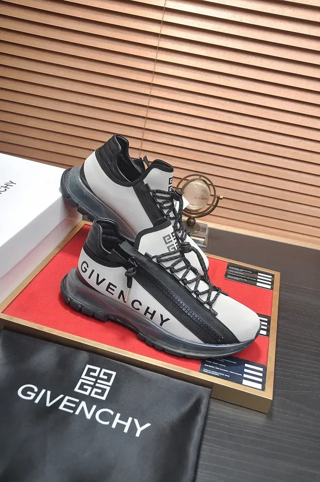 Givenchy City Sport Off-White et Noir Chaussures Lifestyle 6
