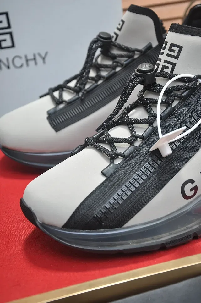 Givenchy City Sport Off-White et Noir Chaussures Lifestyle 8