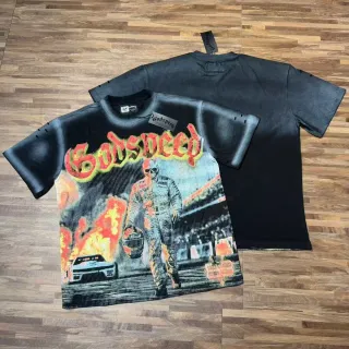 تيشيرت Godspeed أسود بطباعة جرافيك متهالكة