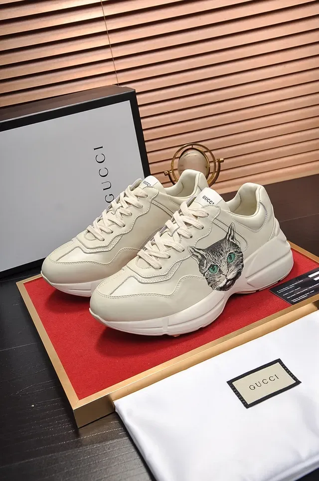 Gucci Ace Cat Embroidered Off-White Lifestyle Sneaker 4