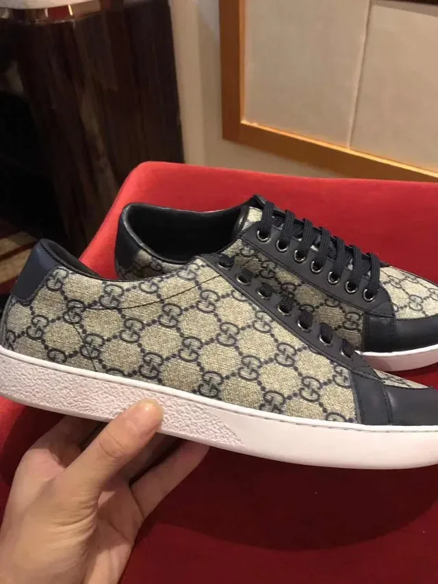 Gucci Ace GG Supreme Beige and Navy Lifestyle Sneakers 3