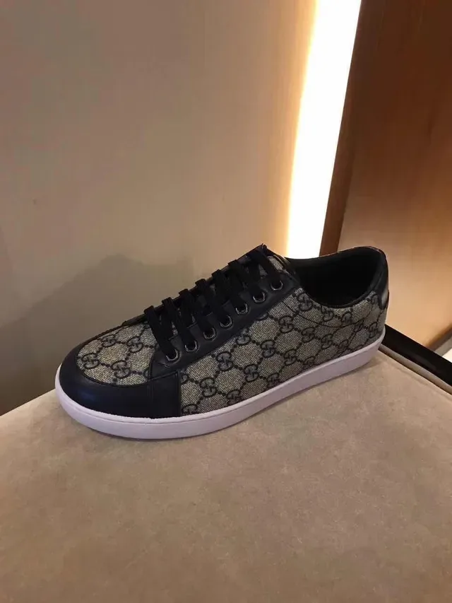 Gucci Ace GG Supreme Beige and Navy Lifestyle Sneakers 4
