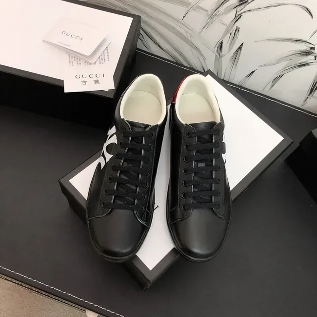 Gucci Ace New York Yankees Black White Red Lifestyle Sneakers 2