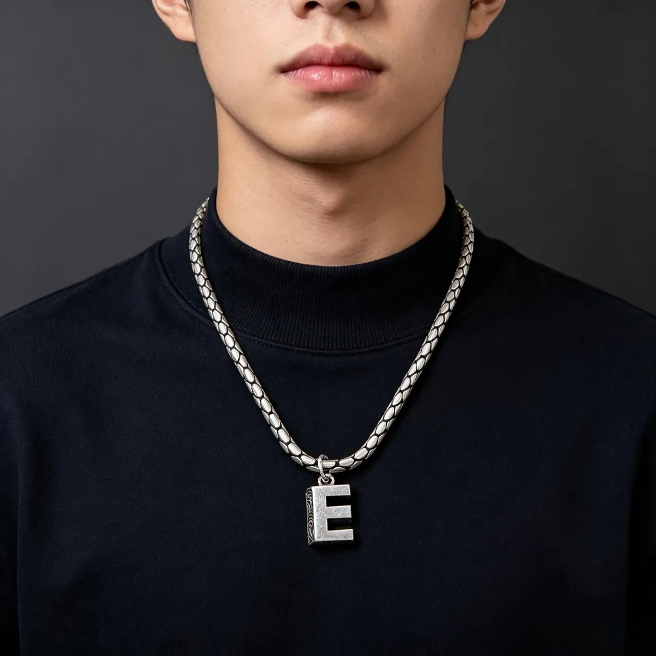 Gucci Alphabet Collection Silver Braided-Link Letter E Necklace 3