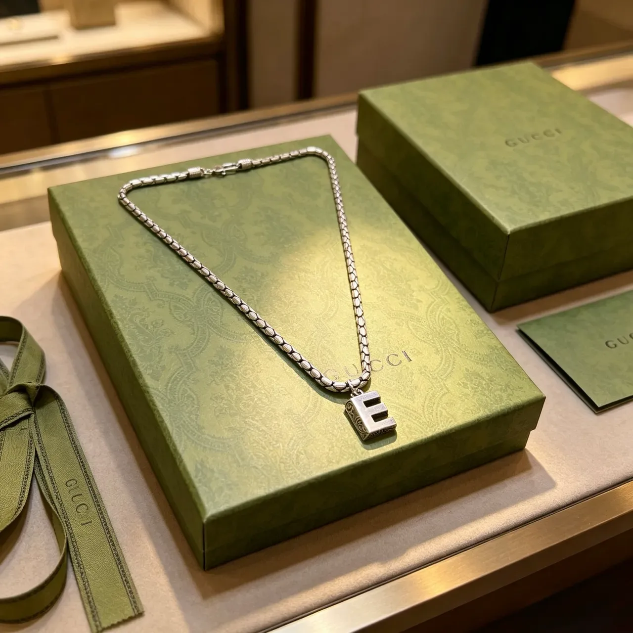 Gucci Alphabet Collection Silver Braided-Link Letter E Necklace 9