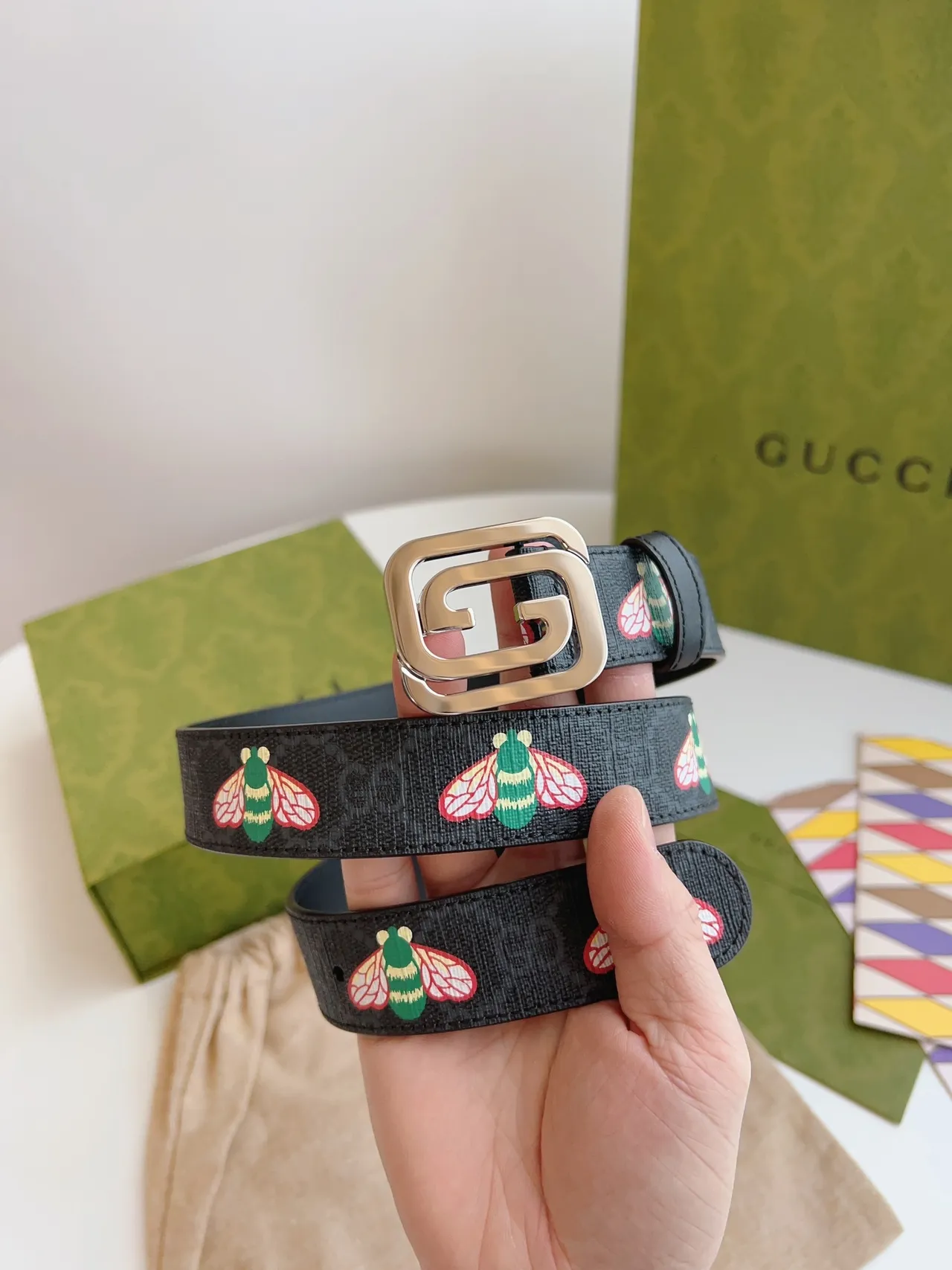 Gucci Bee Motif Interlocking G Buckle Leather Belt 3