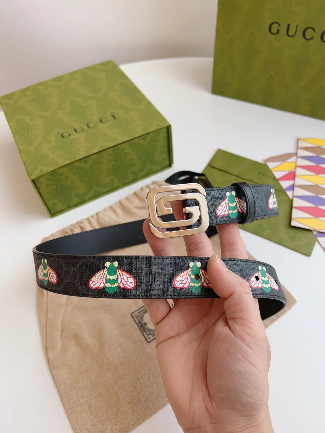 Gucci Bee Motif Interlocking G Buckle Leather Belt 4