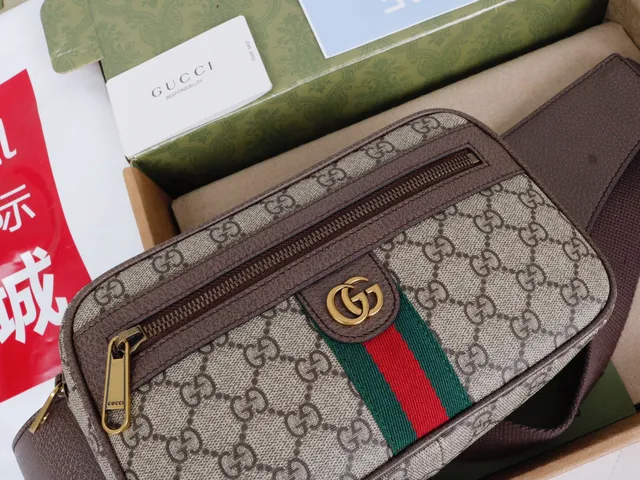 Gucci Beige Brown GG Monogram Canvas Leather Trim Camera Bag 3