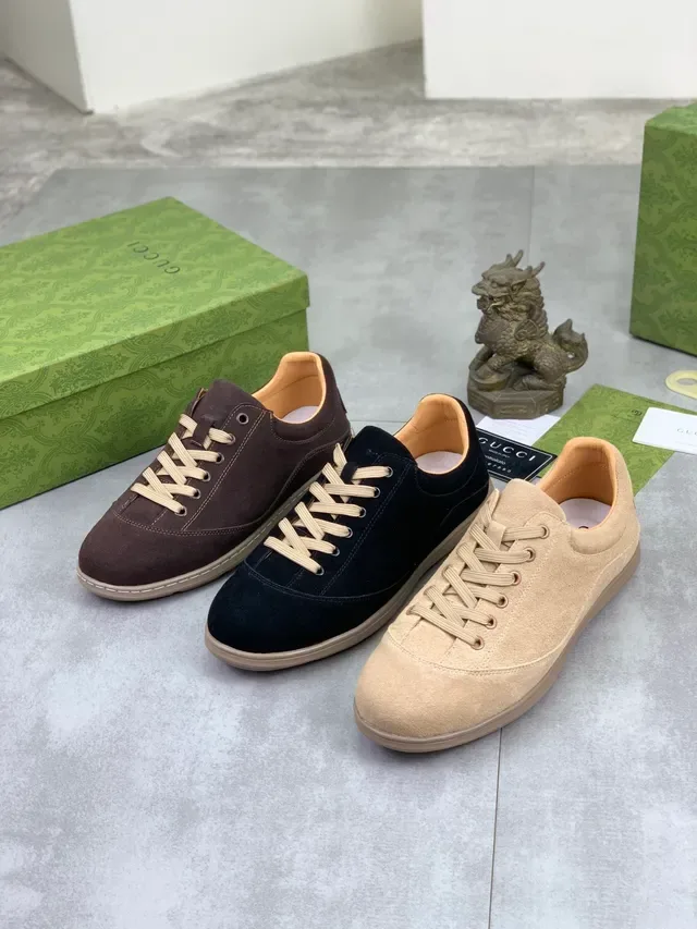 Gucci Beige Suede Low-Top Lace-Up Lifestyle Sneakers 2