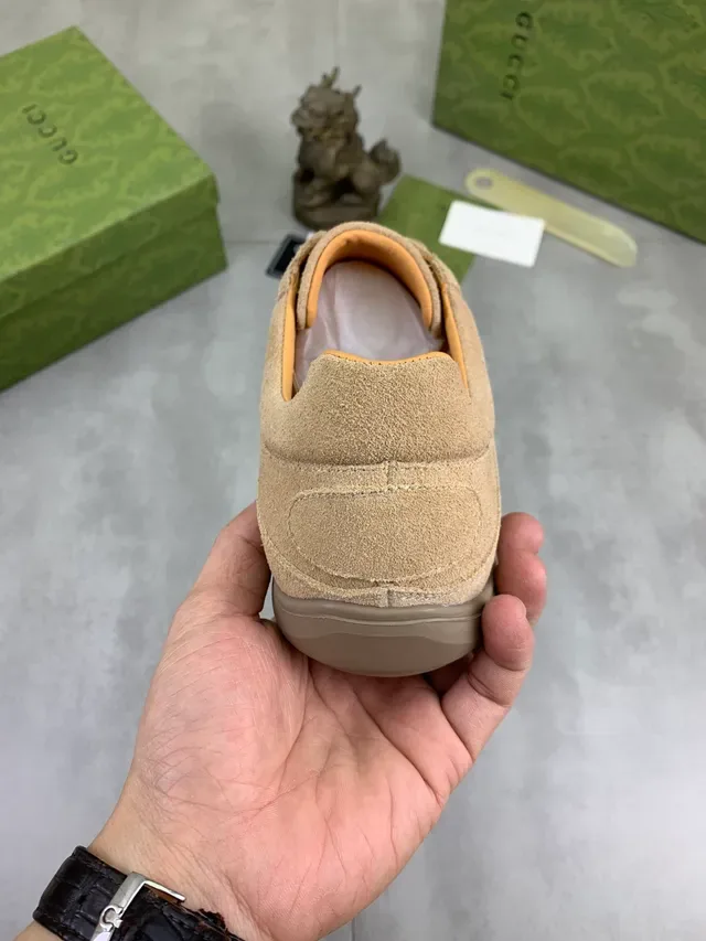Gucci Beige Suede Low-Top Lace-Up Lifestyle Sneakers 4