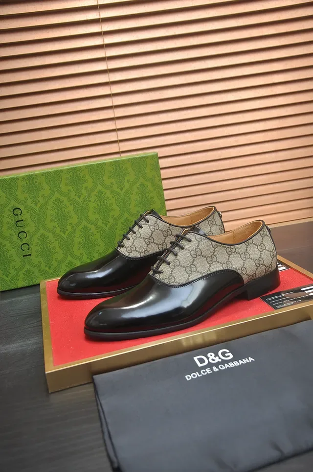 Gucci Chaussures Oxford Noir Beige Deux Tons avec Cap Toe 4