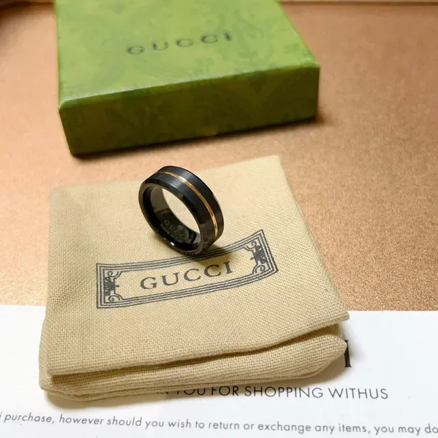Gucci Black Gold Ceramic Thin Stripe Ring 9