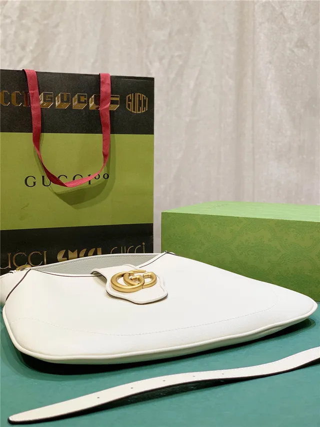 Gucci Black Gold Textured Leather Interlocking GG Hardware Handbag 14