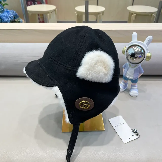 Gucci Black Shearling-Lined Ear-Flap Beanie 8
