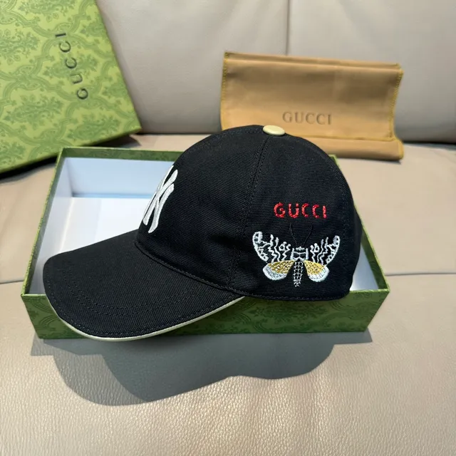 Gucci Noir Blanc Brodé Motif de Mite NY Yankees Logo Casquette de Baseball 2