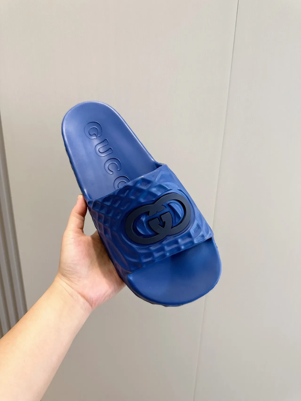 Gucci Blue Black Molded Rubber Quilted Texture Slippers 4