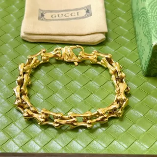 Gucci Bone Link Lion-Head Clasp Gold-Tone Bracelet