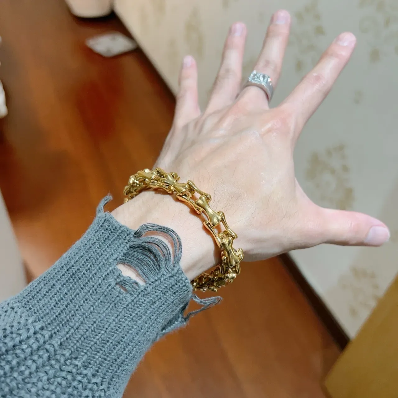 Gucci Bone Link Lion-Head Clasp Gold-Tone Bracelet 8