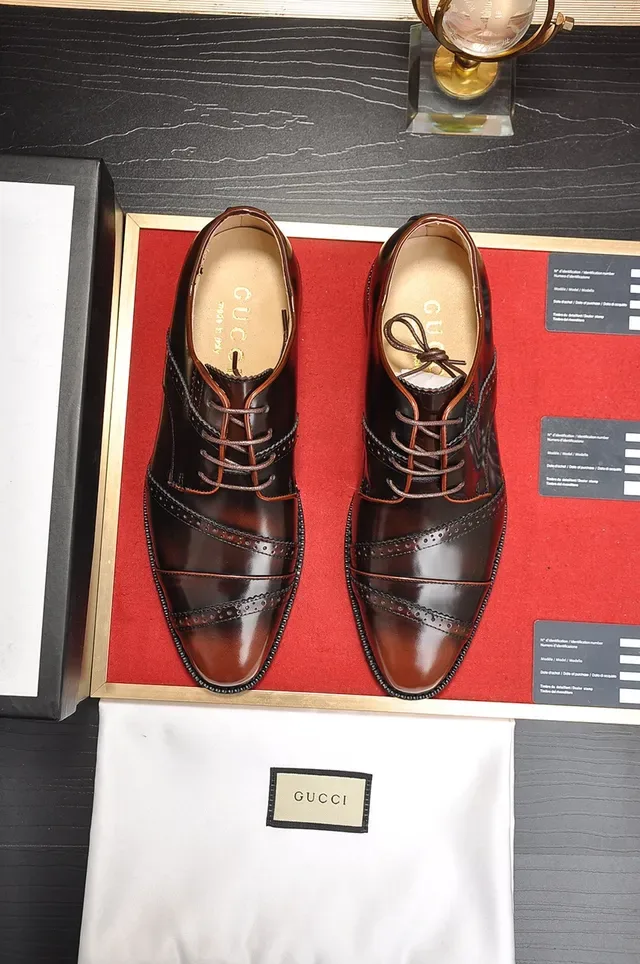 Gucci Chaussures Oxford Brogue Cap-Toe Marron Noir 5