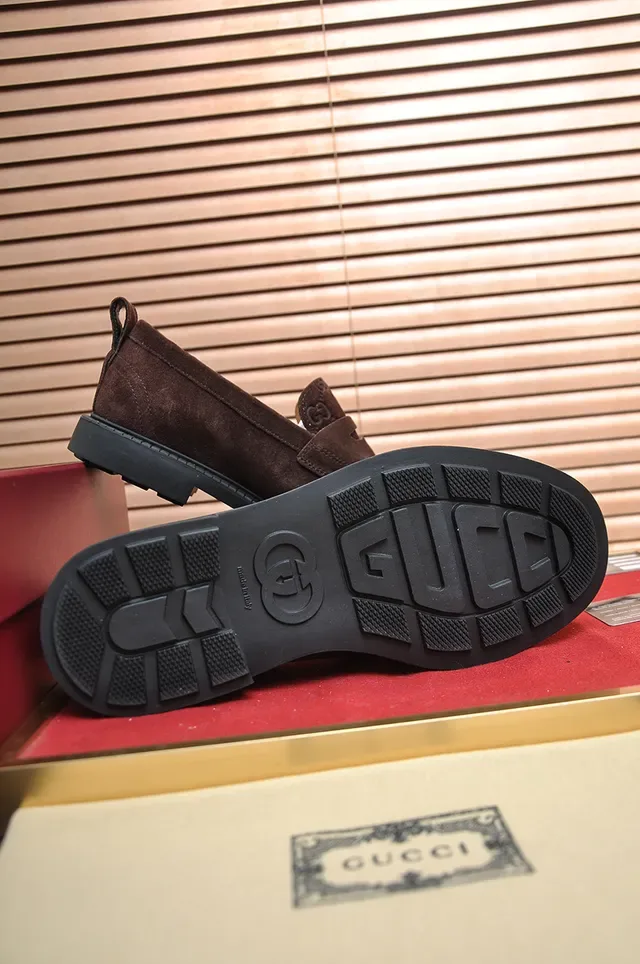Gucci Brown Black Suede Upper Moc-Toe Stitching Loafer 3
