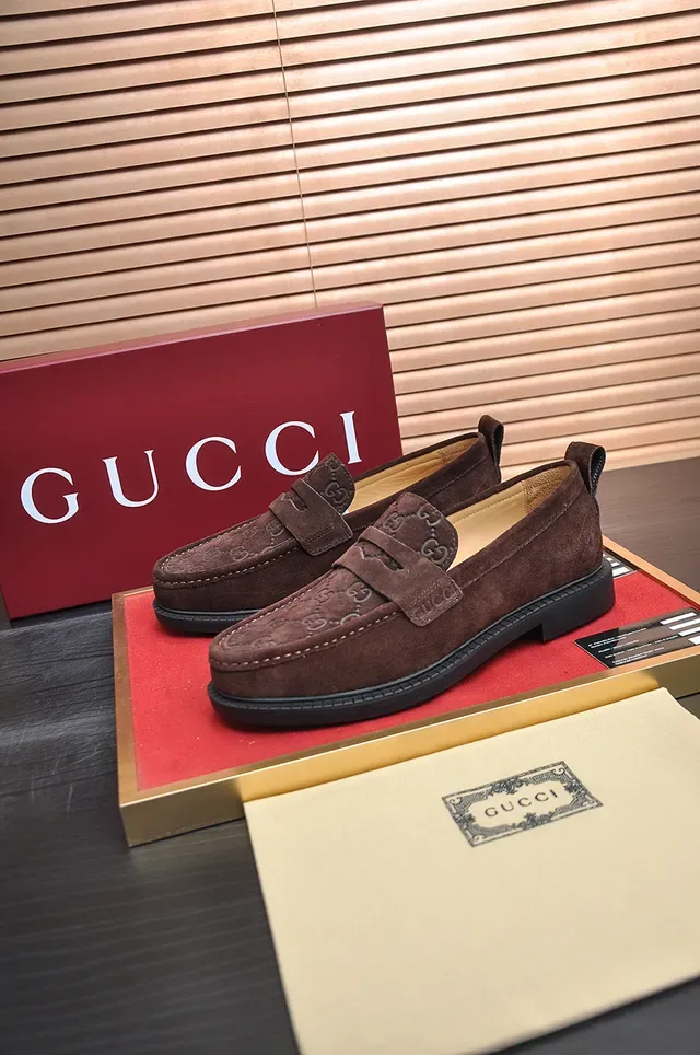 Gucci Brown Black Suede Upper Moc-Toe Stitching Loafer 4