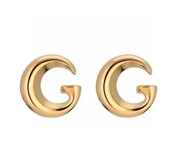 Gucci C-Shaped Gold-Tone Hoop Earrings 6