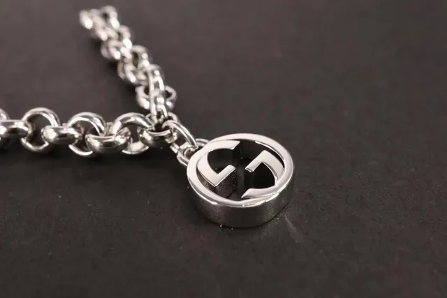 Gucci Charm Bracelet Silver Chain Link Heart Bracelet 4