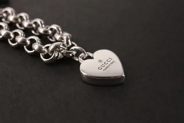 Gucci Charm Bracelet Silver Chain Link Heart Bracelet 6