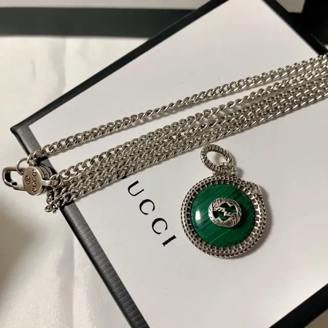 Gucci Circular Malachite Interlocking G Pendant Necklace 4