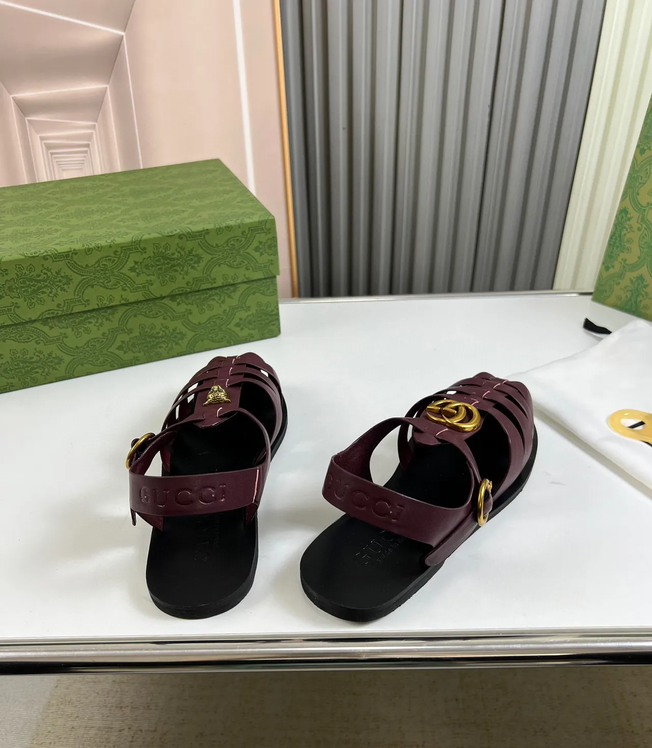 Gucci Dionysus Borgonha Dourado Multi-Estras Cabeça de Tigre Hardware Sandálias Gladiator 2