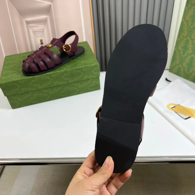 Gucci Dionysus Borgonha Dourado Multi-Estras Cabeça de Tigre Hardware Sandálias Gladiator 3