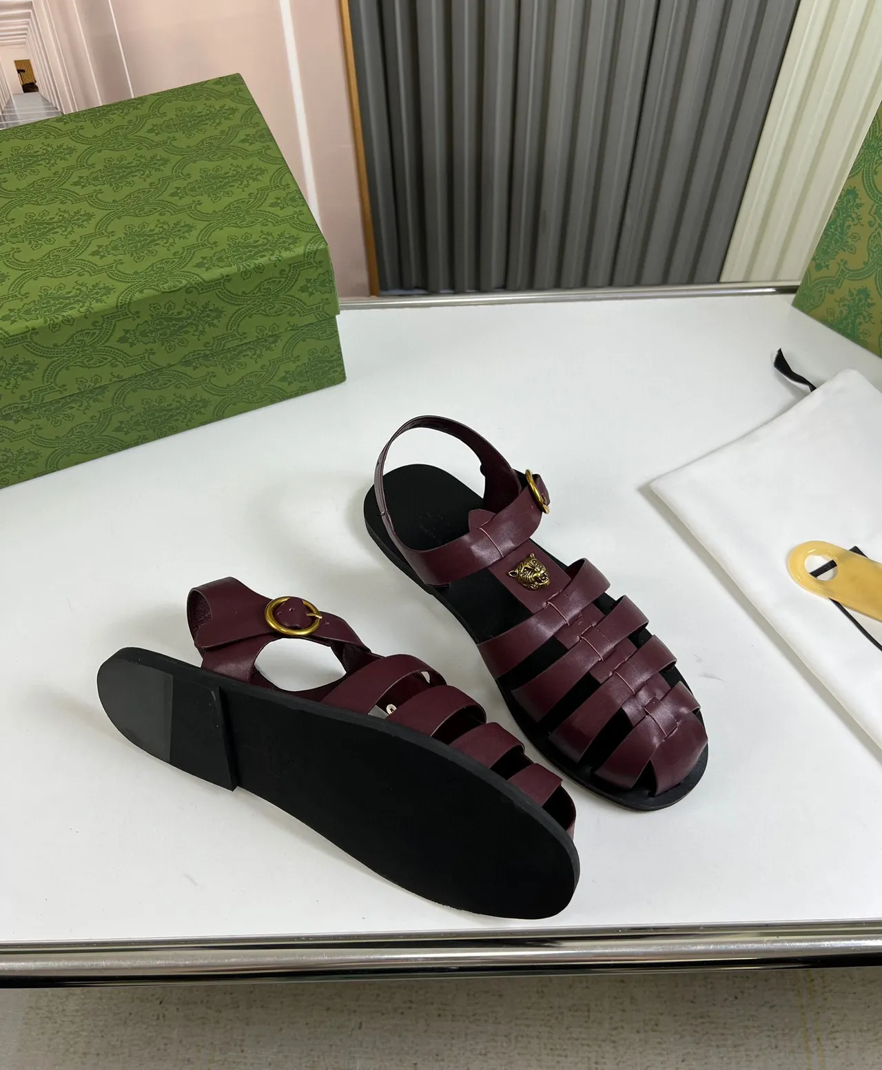 Gucci Dionysus Borgonha Dourado Multi-Estras Cabeça de Tigre Hardware Sandálias Gladiator 6