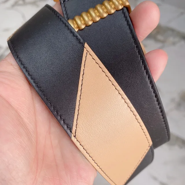 Gucci Double G কালো এবং বেইজ চামড়ার বেল্ট 4