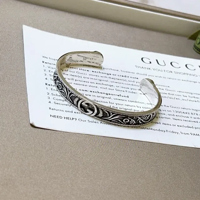 Gucci Double G Engraved Silver-Tone Cuff Bracelet 9