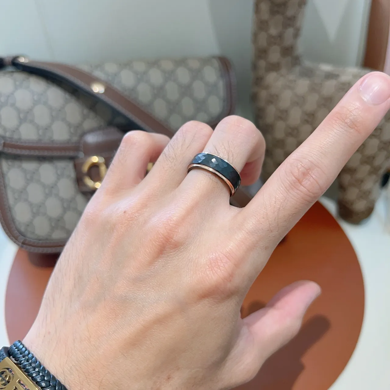 Gucci Faceted Black and Rose Gold-Tone Ring 5