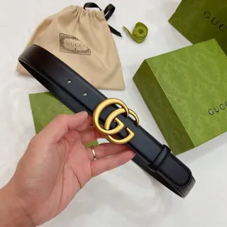 Gucci GG Marmont Black Gold Interlocking G Buckle Smooth Leather Belt
